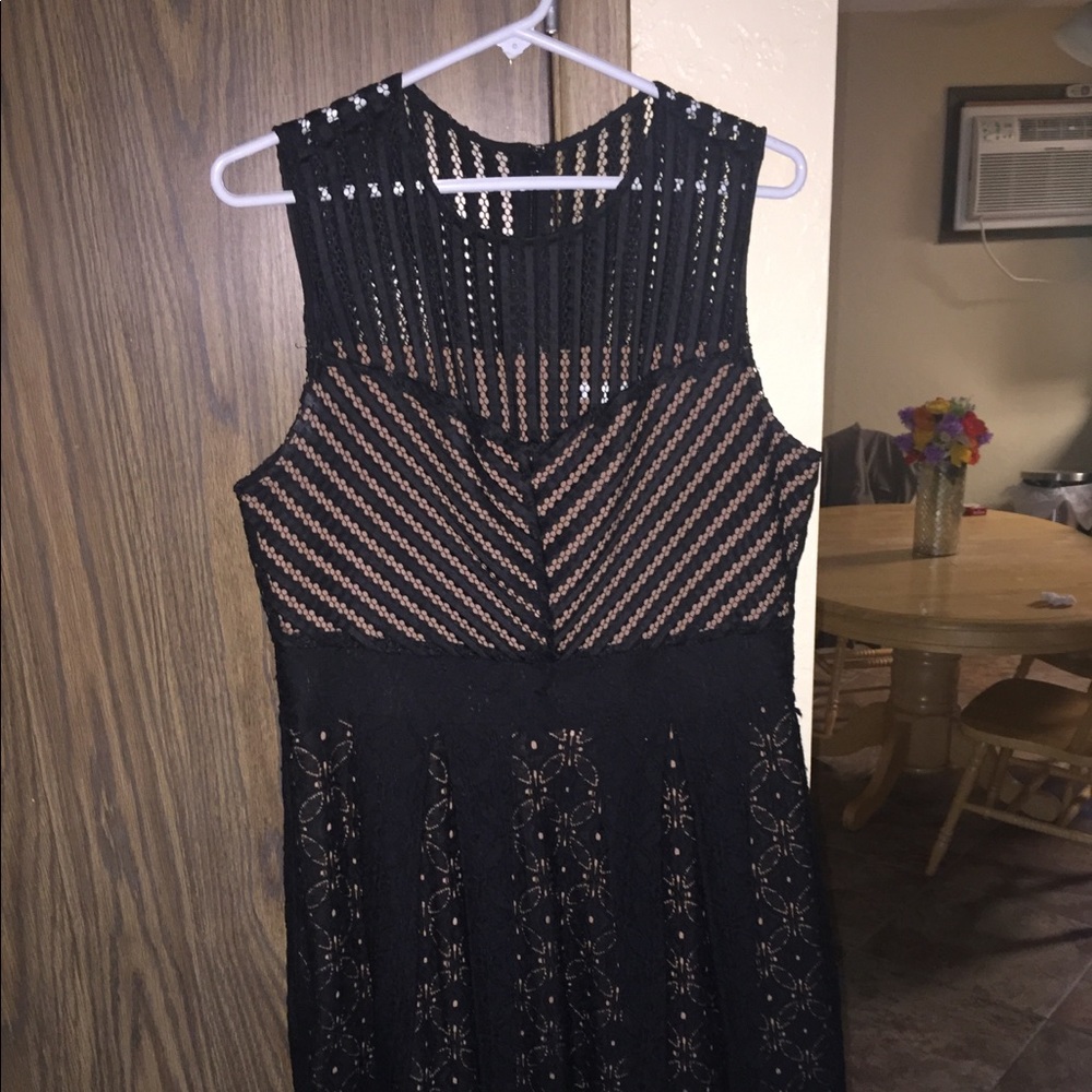 Black New York and Company Midi Dress